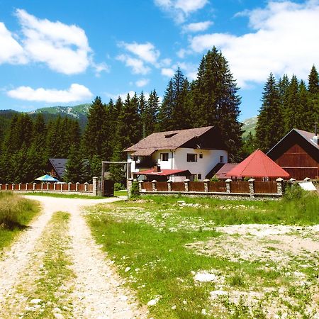 Mounthoff Retreat Vila Moroeni Exterior foto