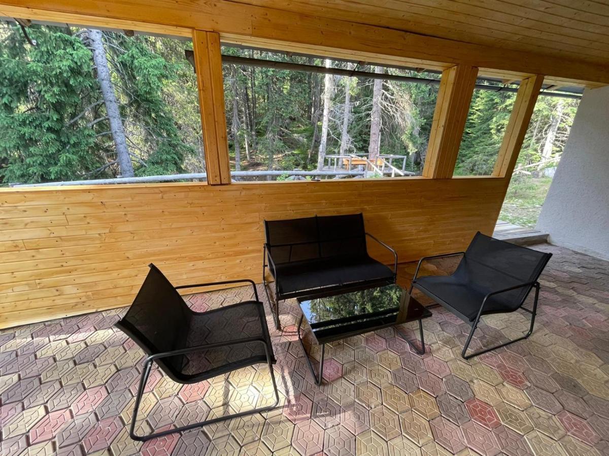 Mounthoff Retreat Vila Moroeni Exterior foto