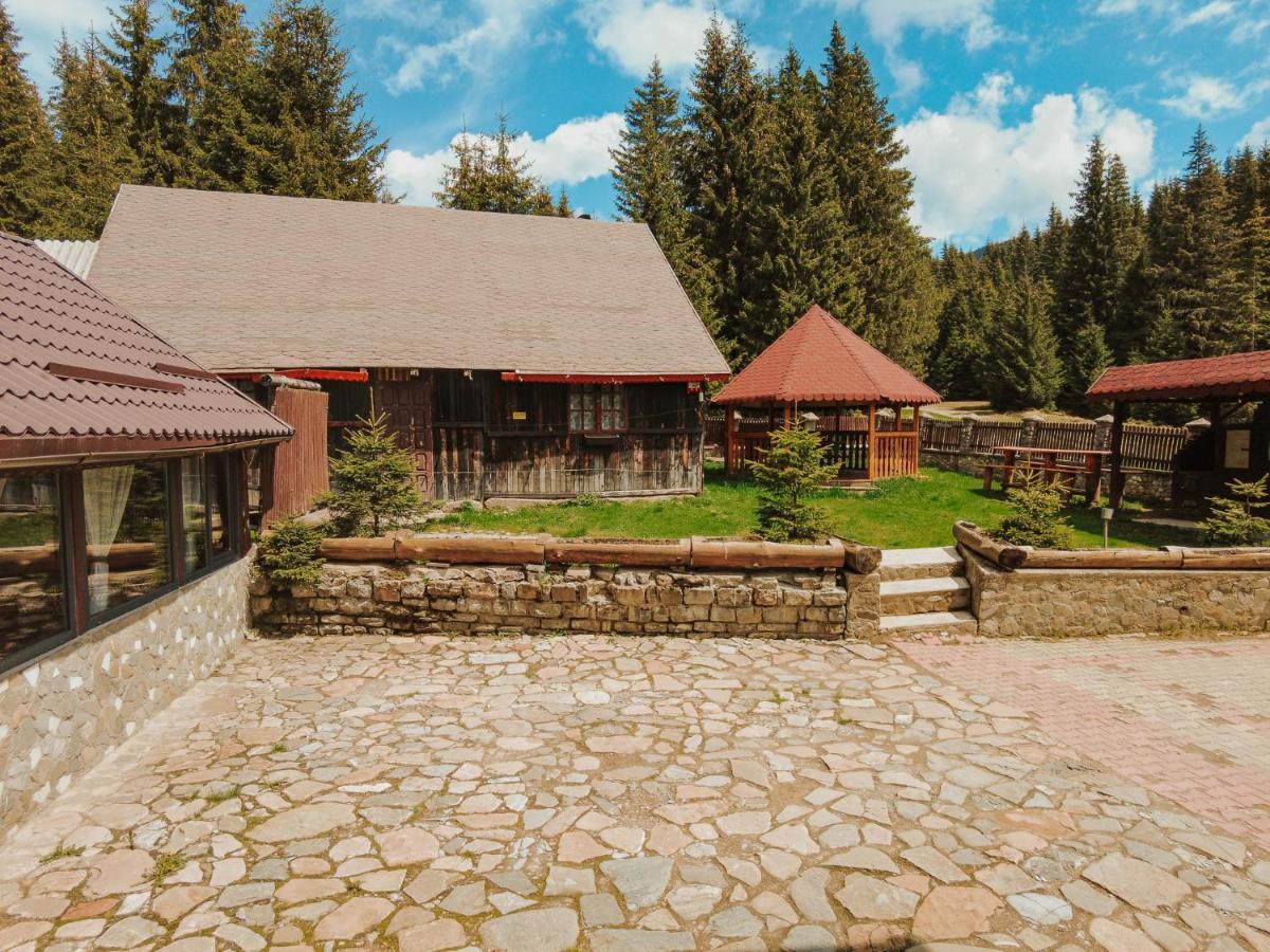 Mounthoff Retreat Vila Moroeni Exterior foto
