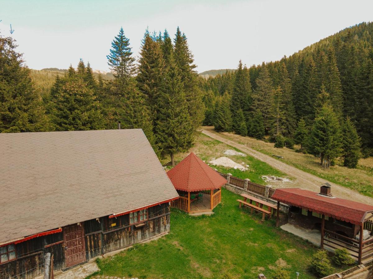 Mounthoff Retreat Vila Moroeni Exterior foto