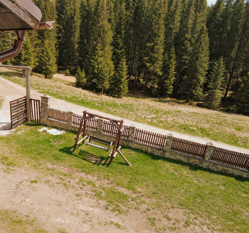 Mounthoff Retreat Vila Moroeni Exterior foto