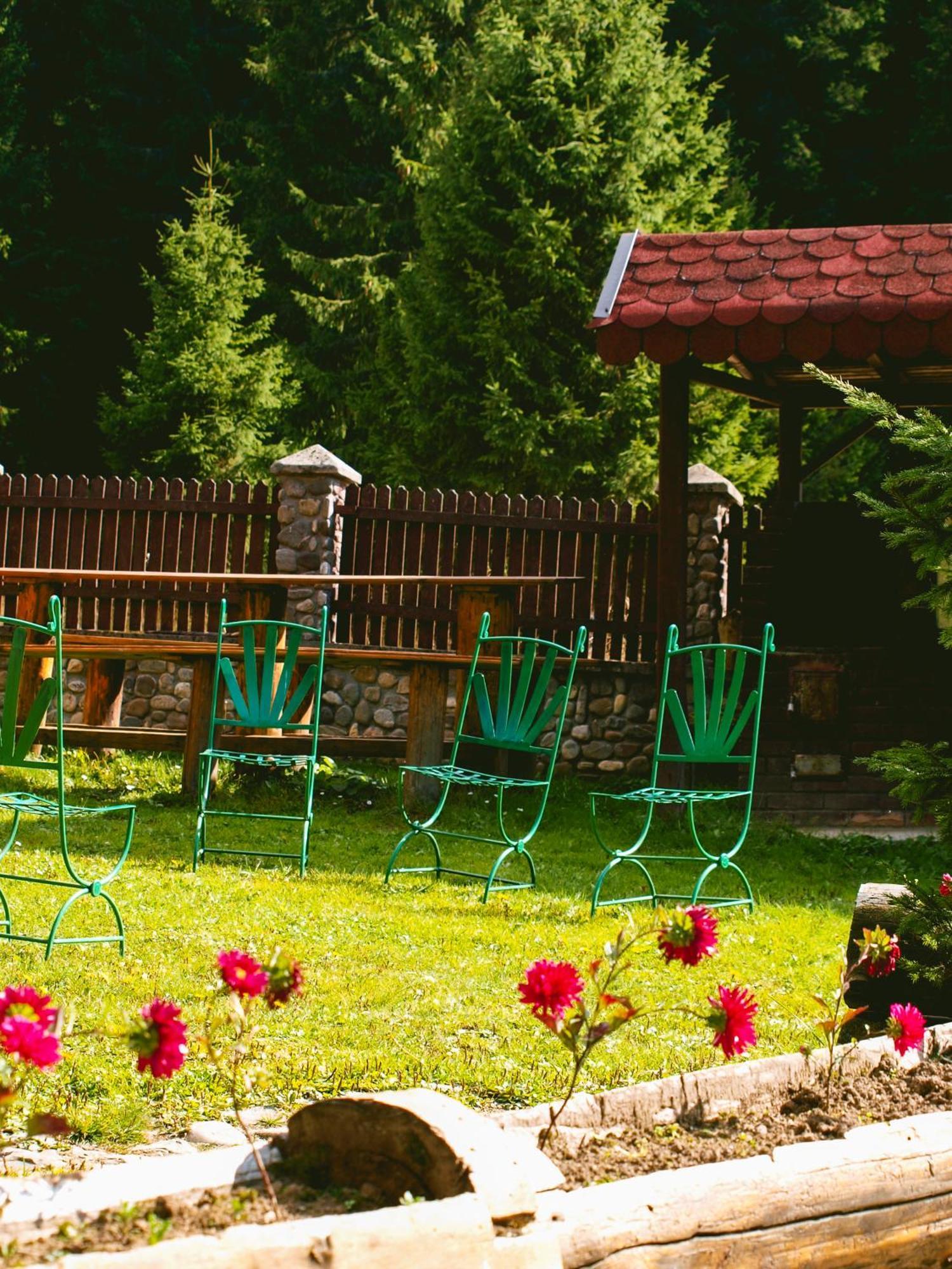 Mounthoff Retreat Vila Moroeni Exterior foto
